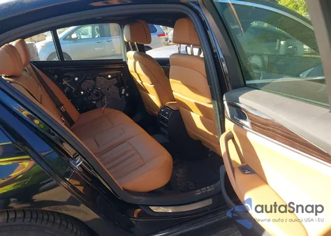 2020 BMW 530I xDrive z USA, uszkodzony, nr VIN WBAJR7C08LCD20300